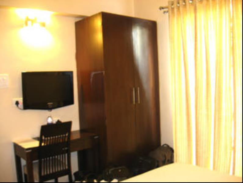 Hotel The Elite Suites Pune Phòng bức ảnh