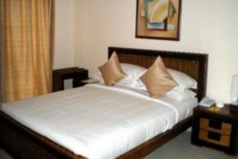 Hotel The Elite Suites Pune Phòng bức ảnh