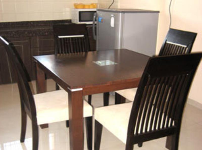 Hotel The Elite Suites Pune Phòng bức ảnh